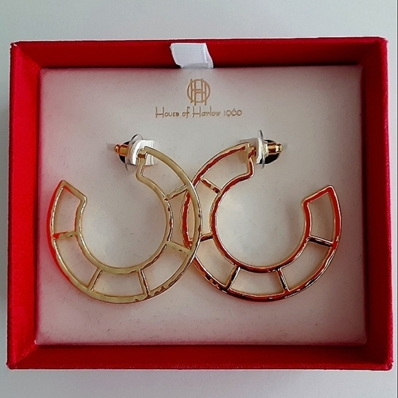 𝅺House Of Harlow 1960 Hoop Earrings Gold New - Picture 1 of 2